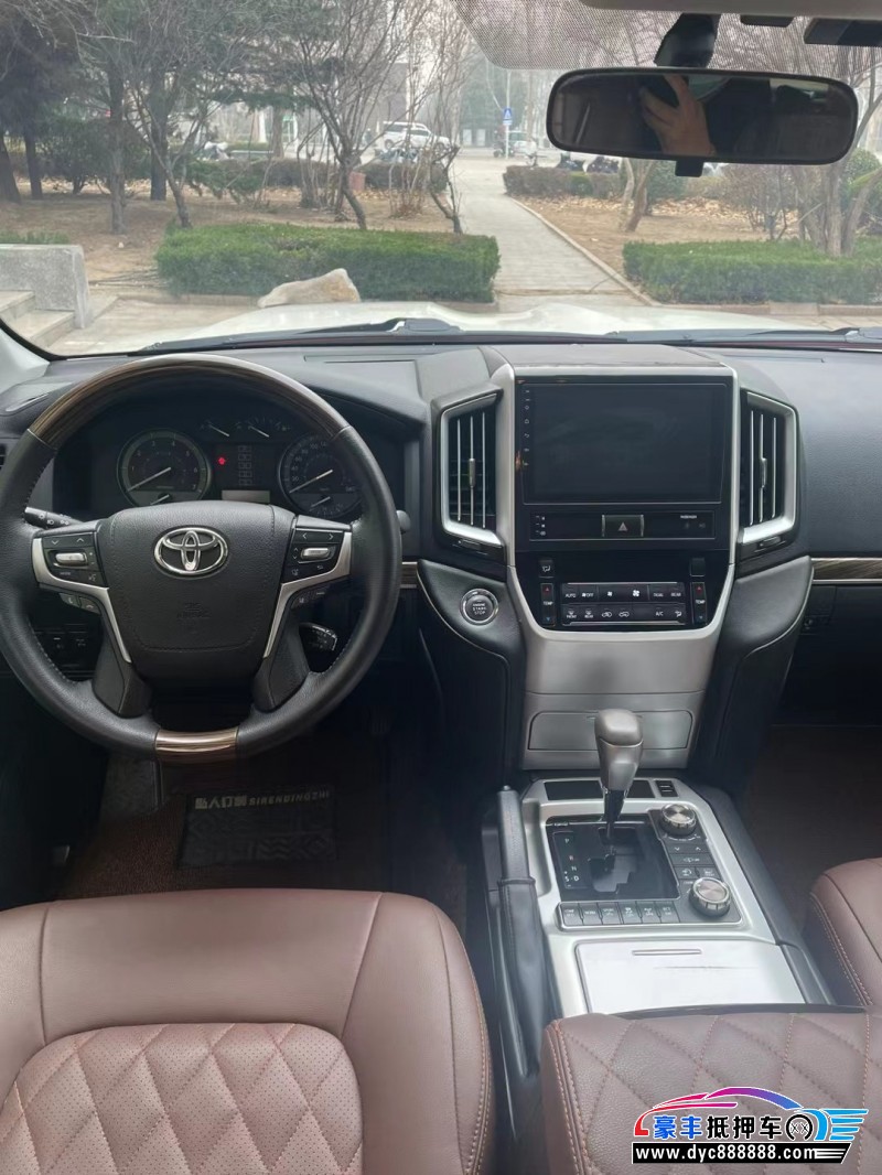 16年丰田兰德酷路泽轿车抵押车出售