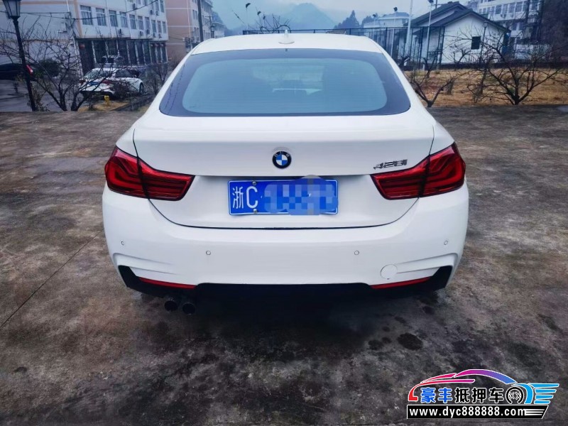 19年宝马4系轿车抵押车出售