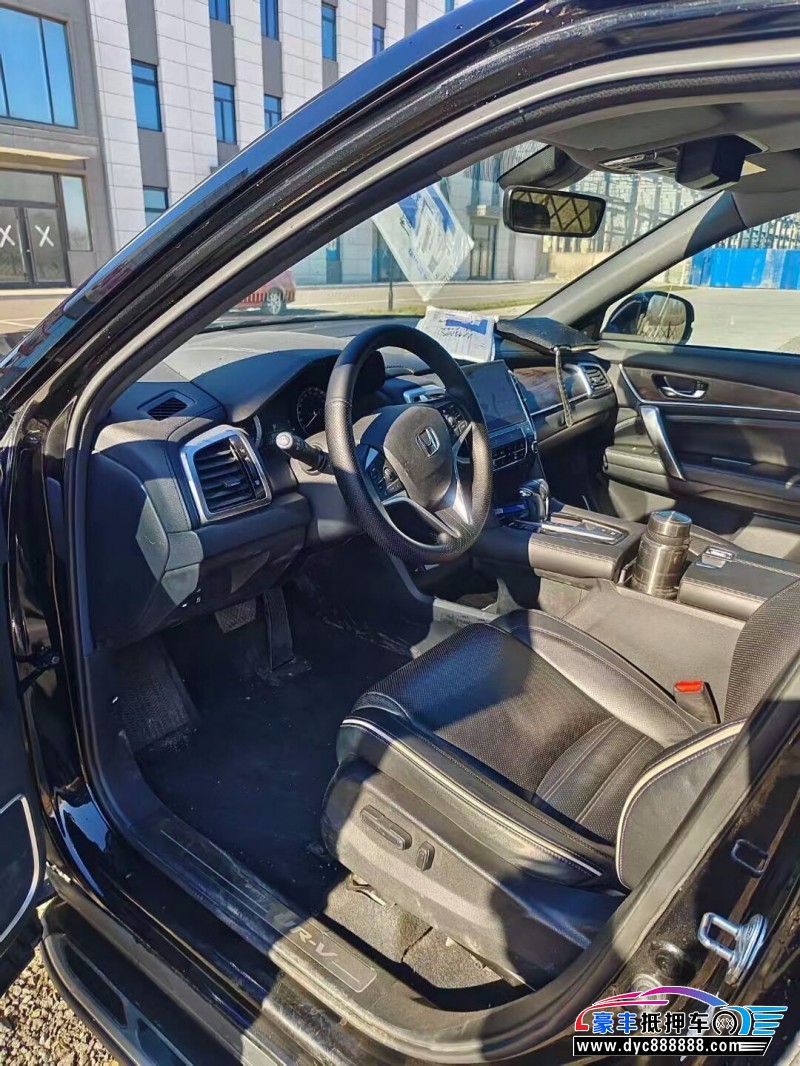 20年本田UR-V轿车抵押车出售