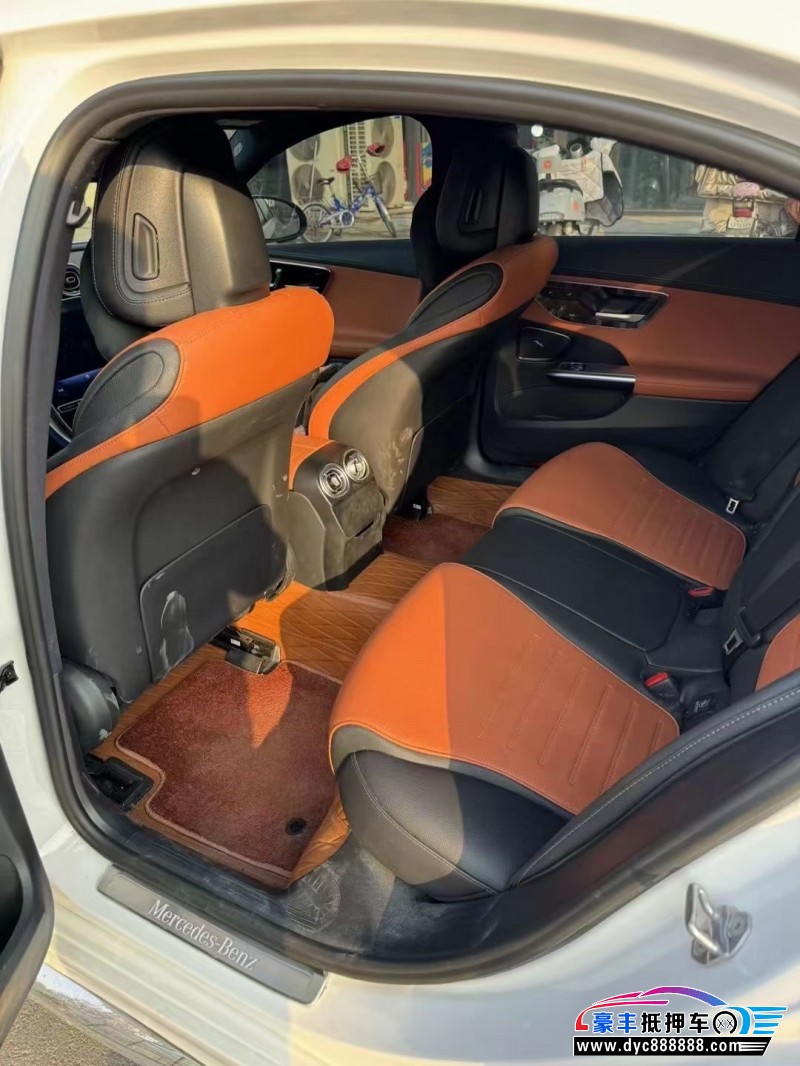 23年奔驰C轿车抵押车出售