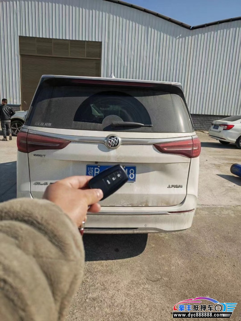 21年别克GL8轿车抵押车出售