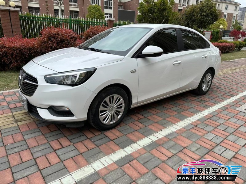 18年别克凯越轿车抵押车出售