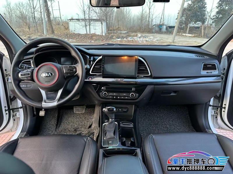 16年起亚K4轿车抵押车出售