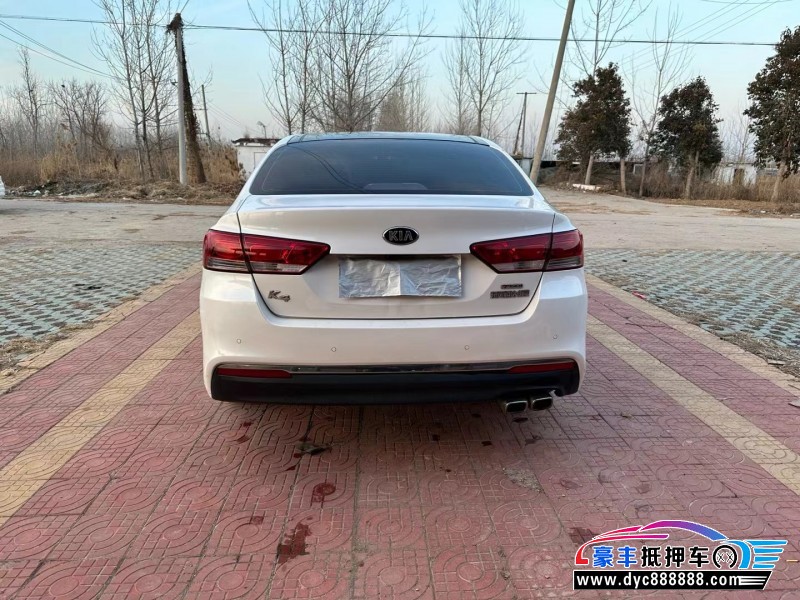 16年起亚K4轿车抵押车出售