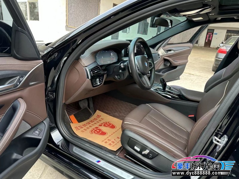 22年宝马5系轿车抵押车出售