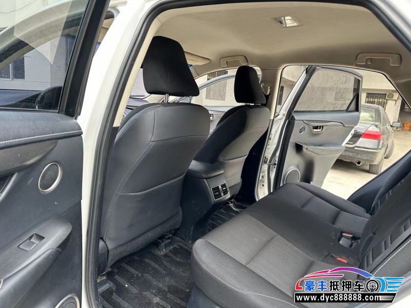 16年雷克萨斯NX轿车抵押车出售