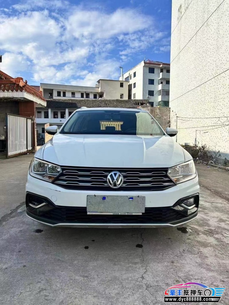 17年大众蔚领轿车抵押车出售