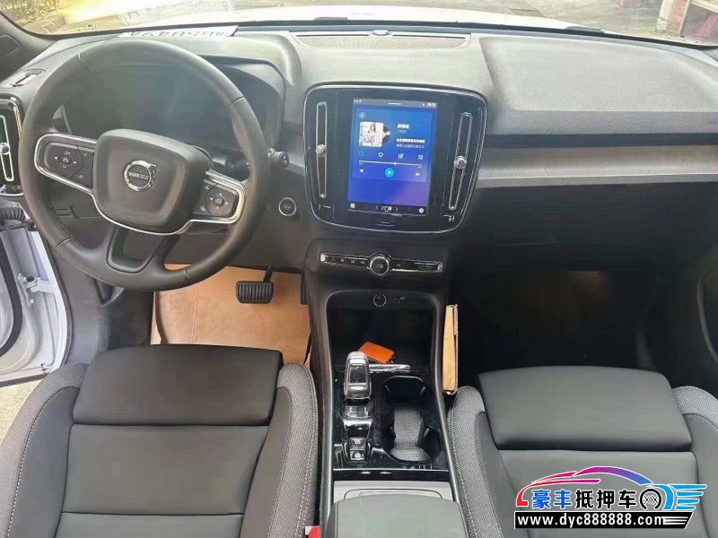 23年沃尔沃XC40SUV抵押车出售