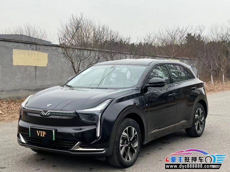 24年哪吒U轿车抵押车出售