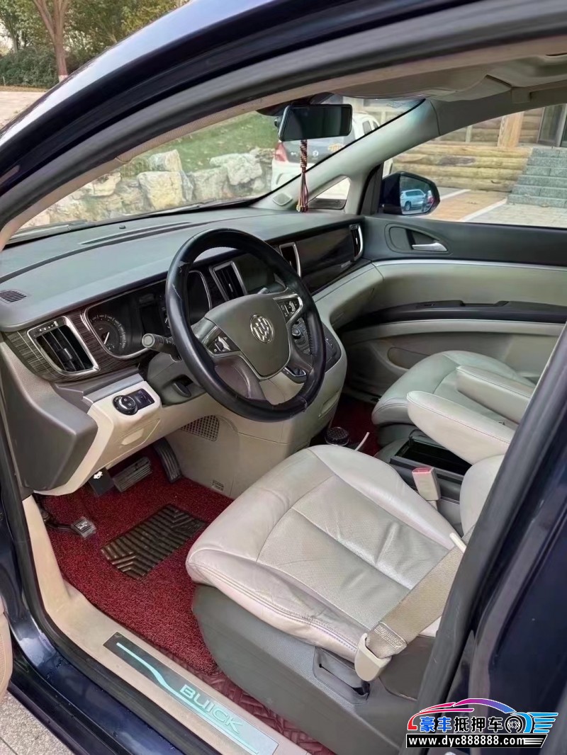 12年别克GL8轿车抵押车出售