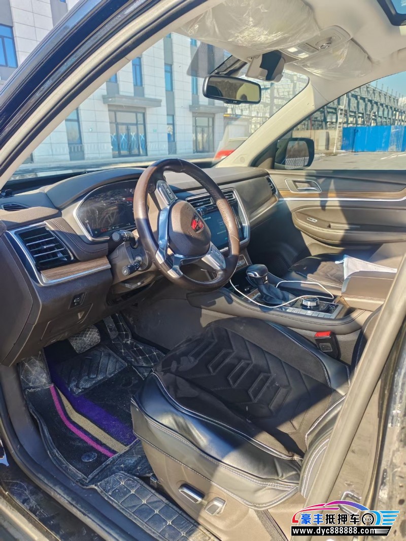 22年荣威RX8轿车抵押车出售