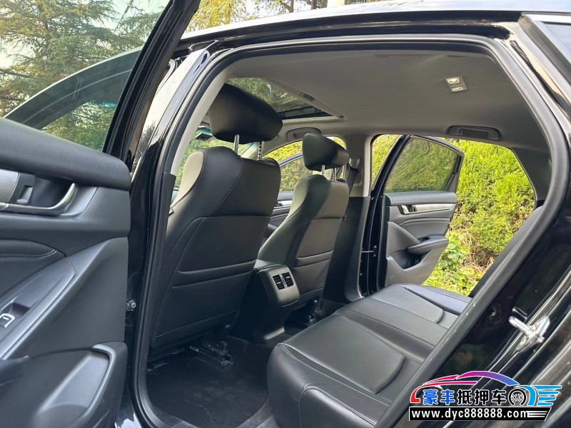 20年本田雅阁轿车抵押车出售