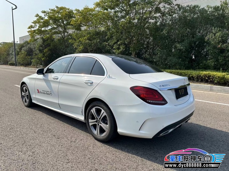 20年奔驰C轿车抵押车出售