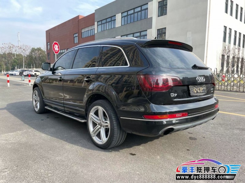 11年奥迪Q7轿车抵押车出售
