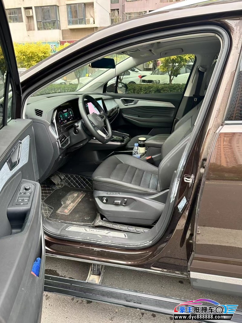 22年大众揽镜轿车抵押车出售