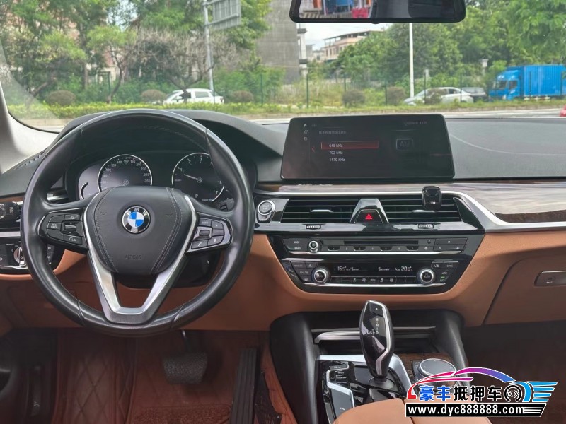 18年宝马5系轿车抵押车出售