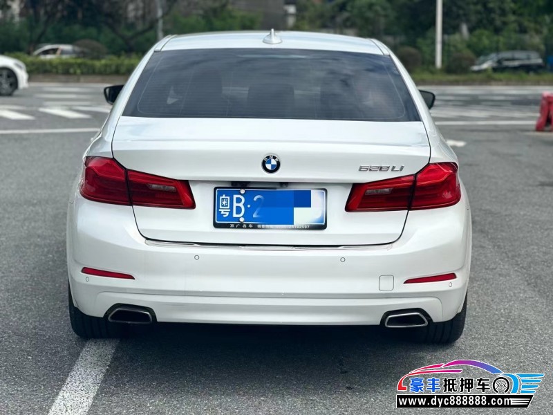 18年宝马5系轿车抵押车出售