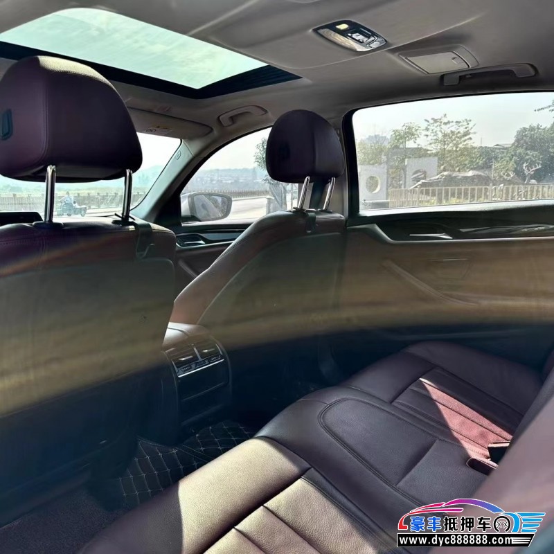 18年宝马5系轿车抵押车出售