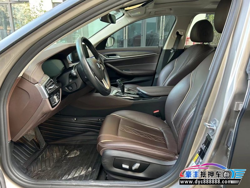 20年宝马5系轿车抵押车出售
