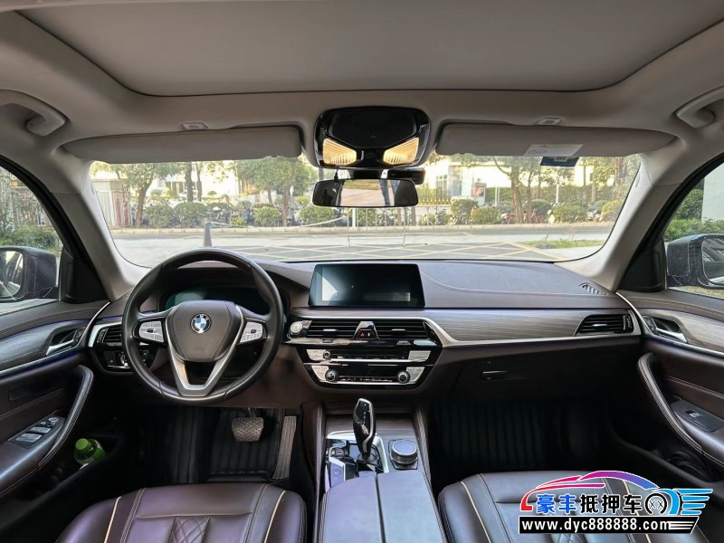 20年宝马5系轿车抵押车出售