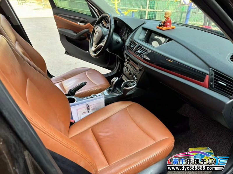 15年宝马X1轿车抵押车出售