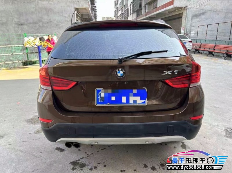 15年宝马X1轿车抵押车出售
