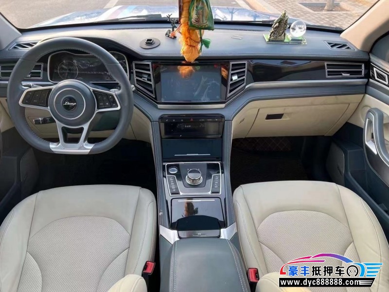 19年众泰大迈X7轿车抵押车出售