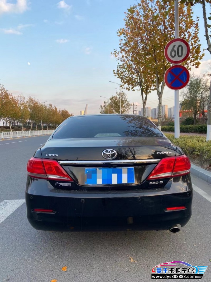 10年丰田凯美瑞轿车抵押车出售