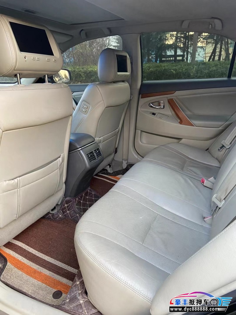 10年丰田凯美瑞轿车抵押车出售