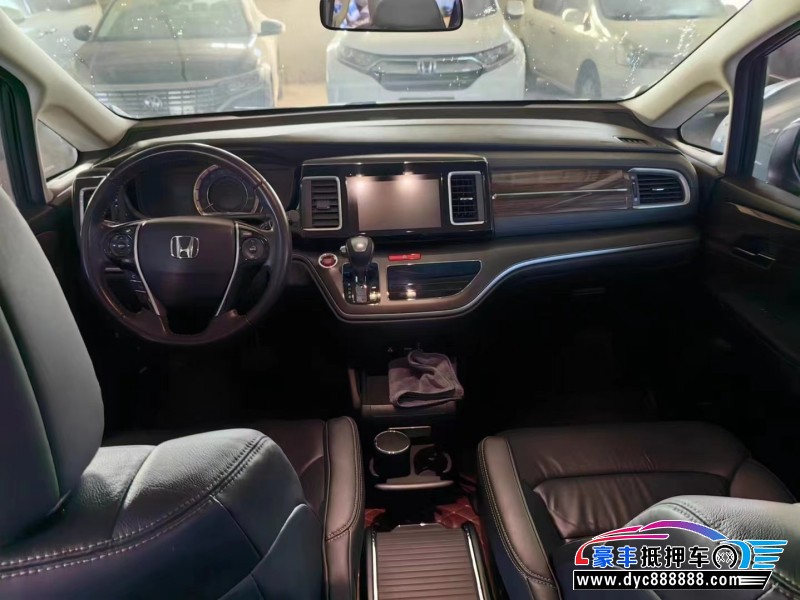 17年本田艾力绅轿车抵押车出售