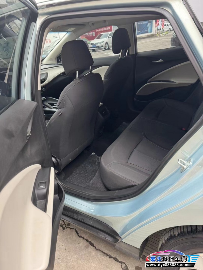 23年别克微蓝轿车抵押车出售