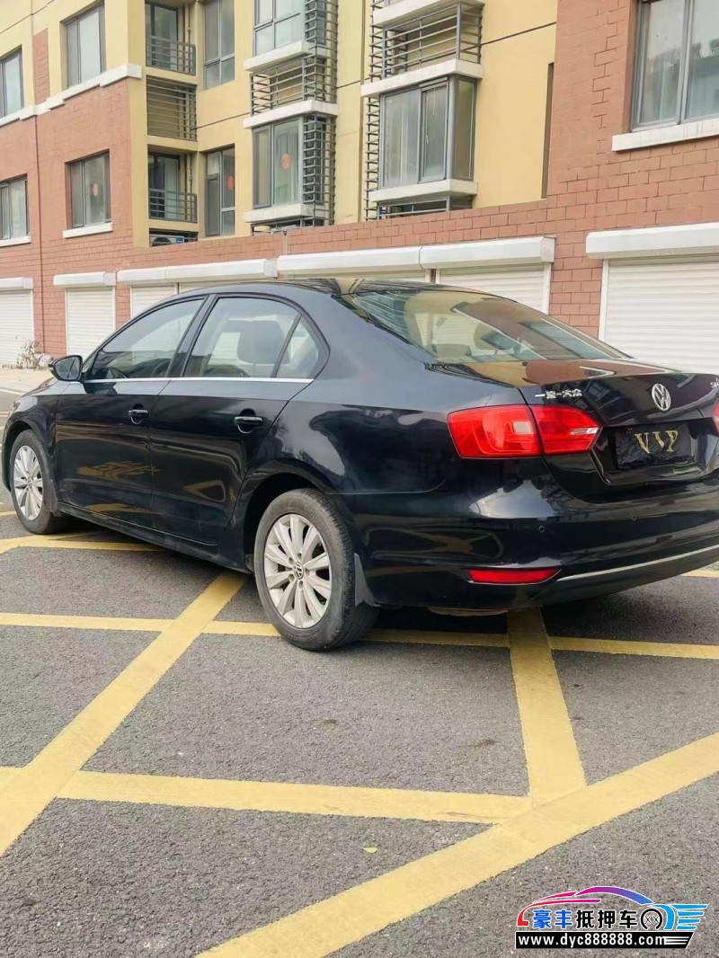 14年大众速腾轿车抵押车出售