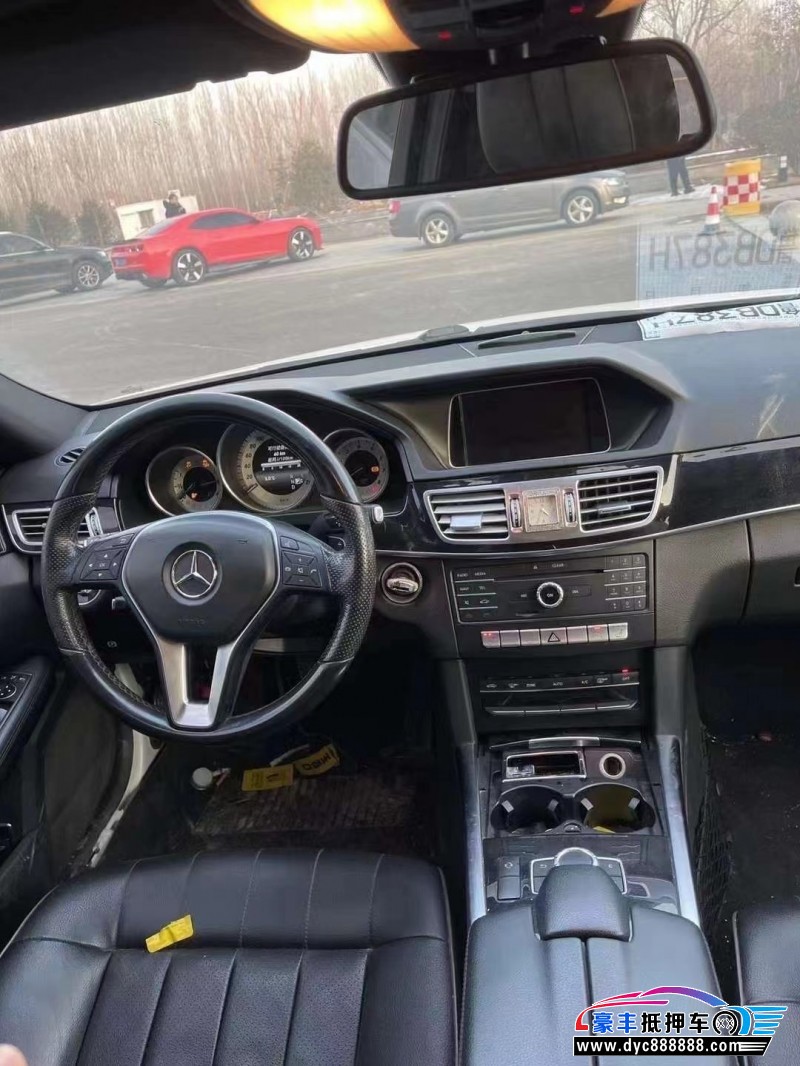 16年奔驰E轿车抵押车出售