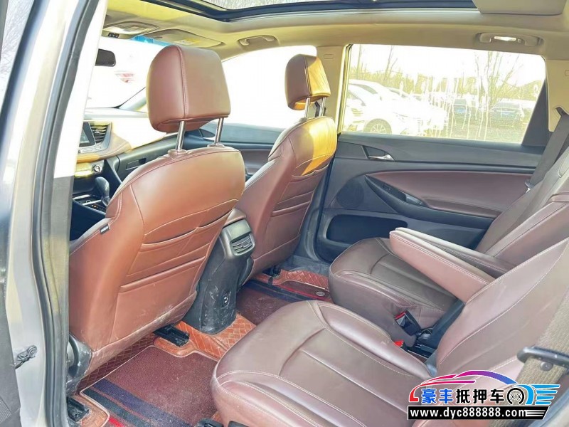 18年别克别克GL6MPV抵押车出售