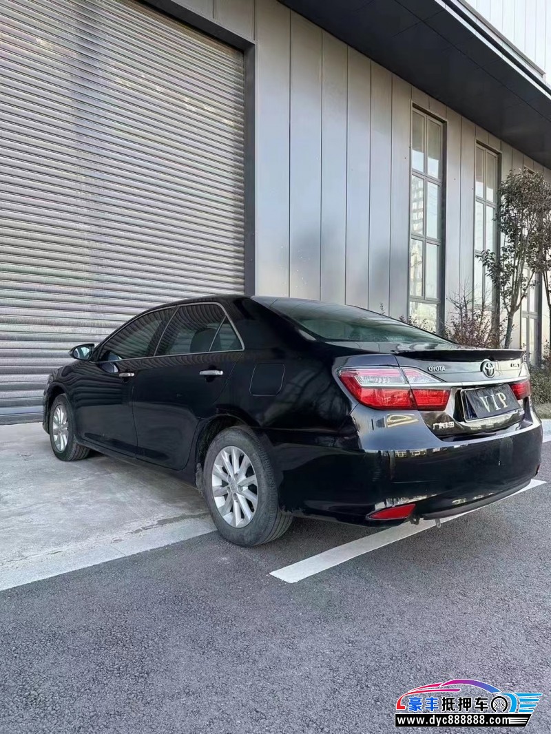 17年丰田凯美瑞轿车抵押车出售