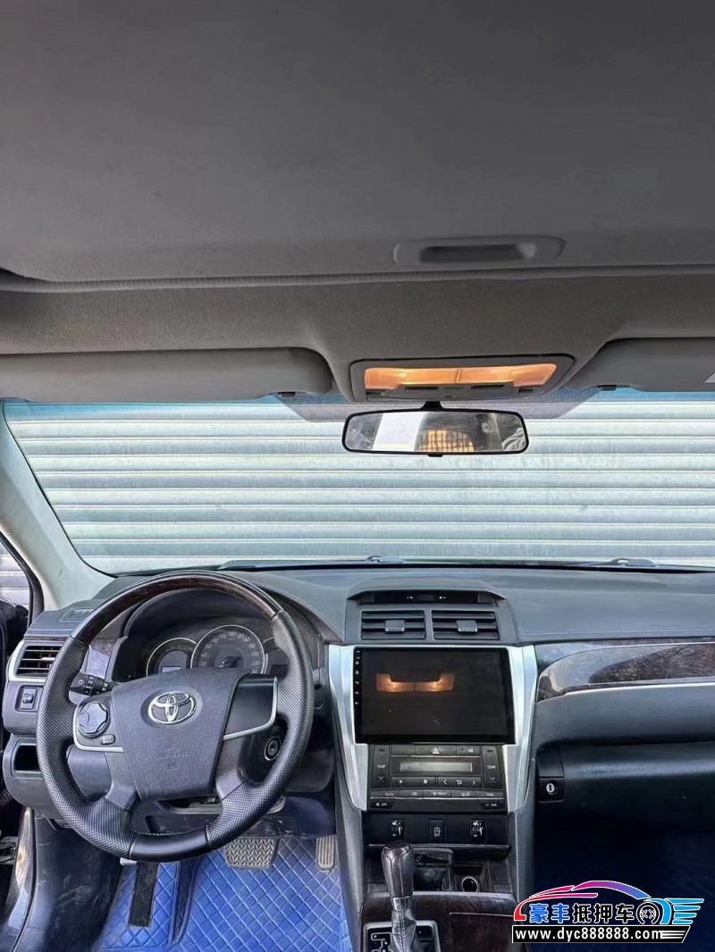 17年丰田凯美瑞轿车抵押车出售