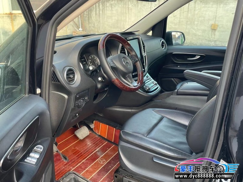 19年奔驰威霆MPV抵押车出售