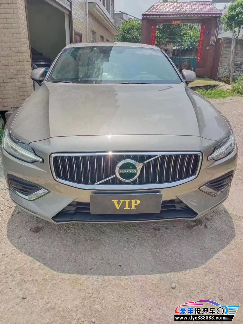 20年沃尔沃S60轿车抵押车出售