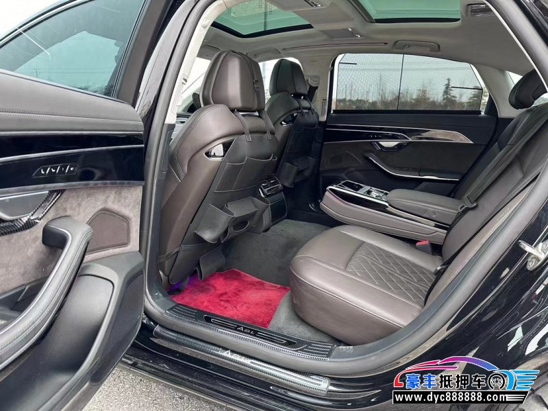 21年奥迪A8轿车抵押车出售