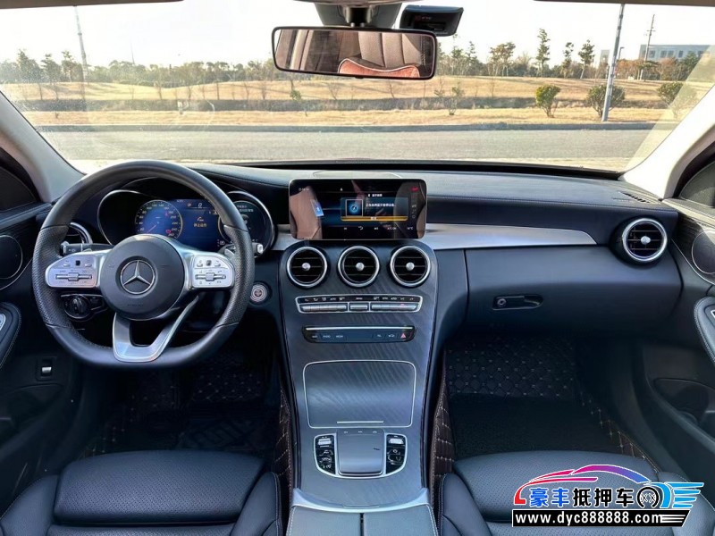 21年奔驰C轿车抵押车出售