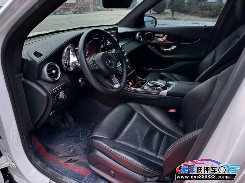 17年奔驰GLCSUV抵押车出售