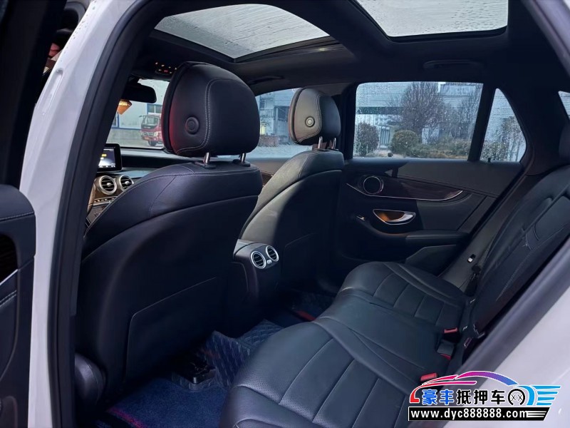 17年奔驰GLCSUV抵押车出售