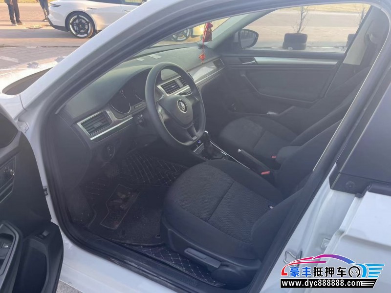 20年大众宝来轿车抵押车出售