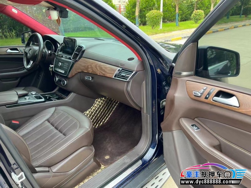 18年奔驰GLE轿车抵押车出售