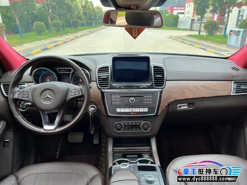 18年奔驰GLE轿车抵押车出售