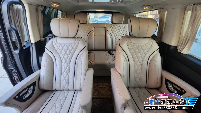 18年奔驰威霆MPV抵押车出售