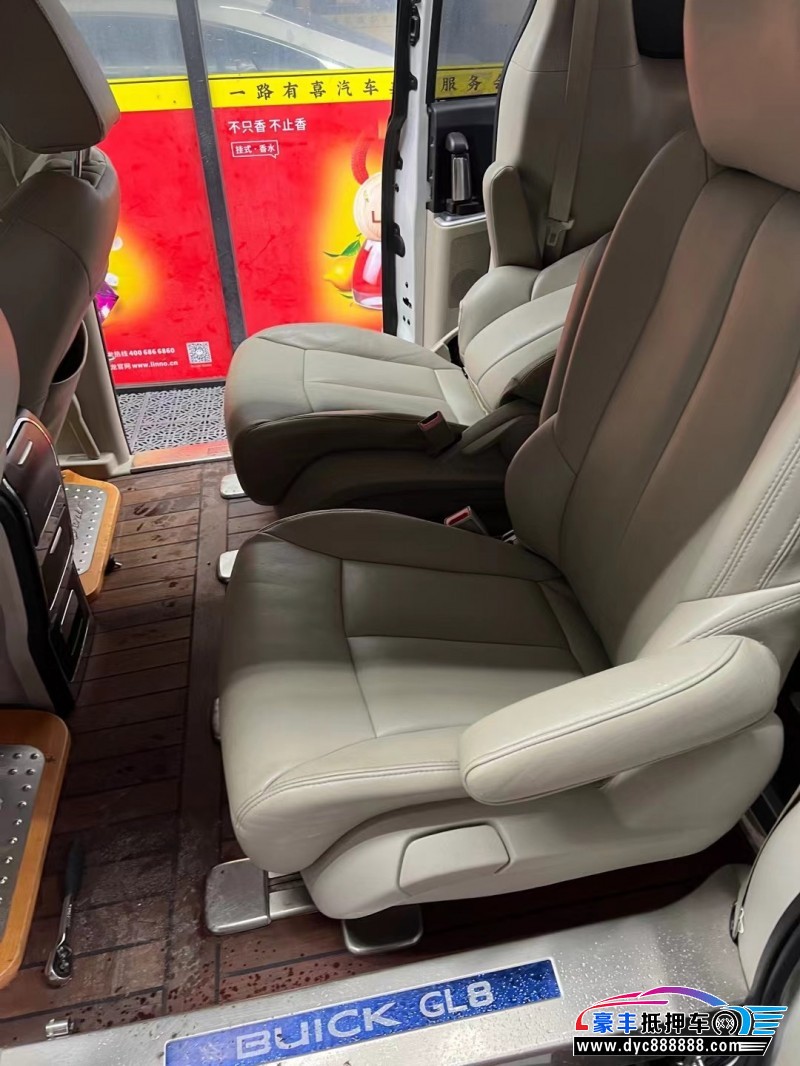 21年别克GL8MPV抵押车出售