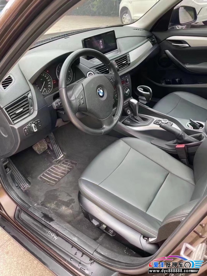 13年宝马X1SUV抵押车出售