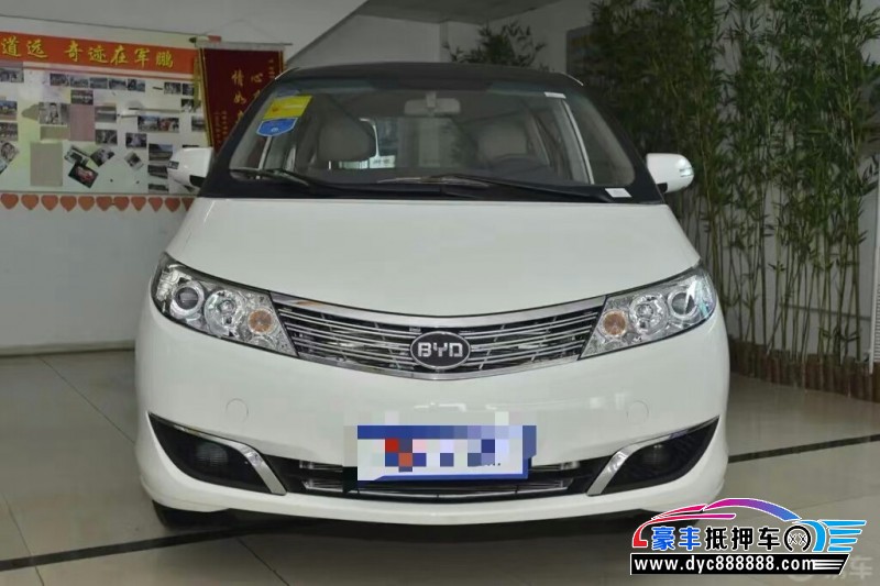 16年比亚迪m6轿车抵押车出售
