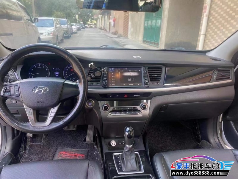 18年现代名图轿车抵押车出售